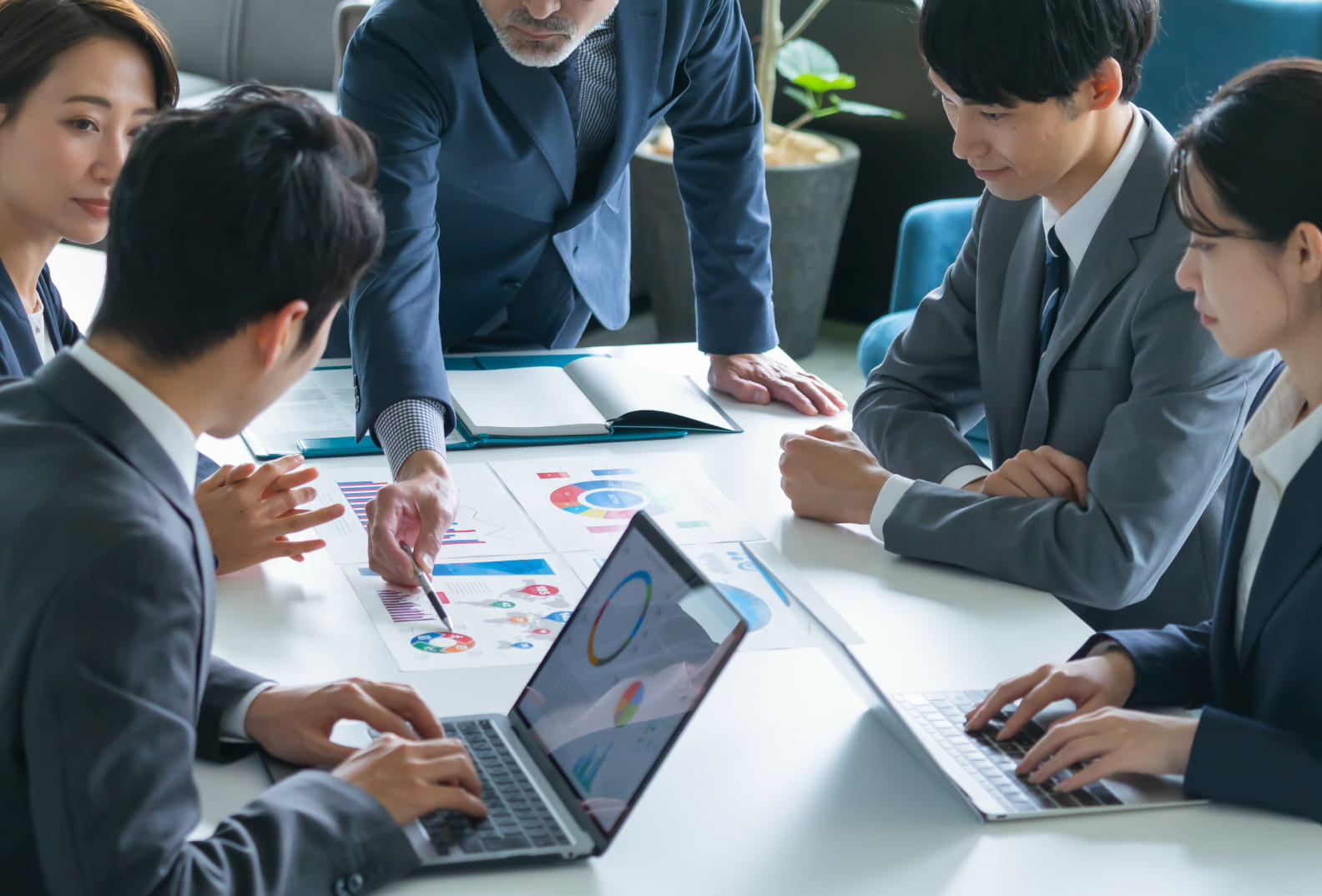 ミーティングをしている様子