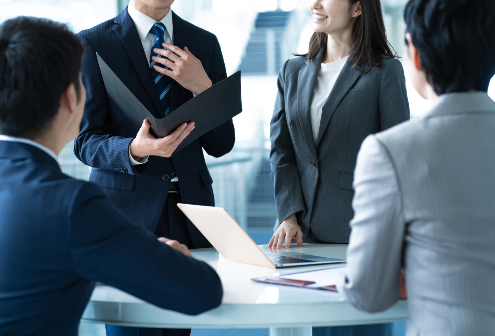 ミーティングをしている様子